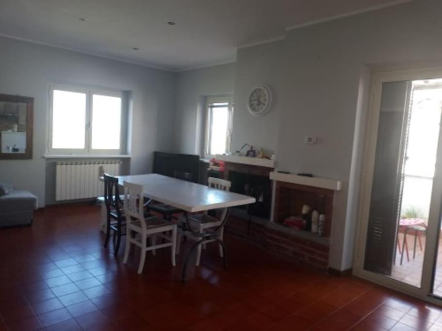 Appartamento luminosissimo con vista panoramica Marina di Cerveteri Esterno foto