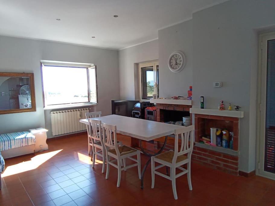 Appartamento luminosissimo con vista panoramica Marina di Cerveteri Esterno foto